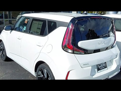 Видео: Цена на Kia Soul в США март 2024