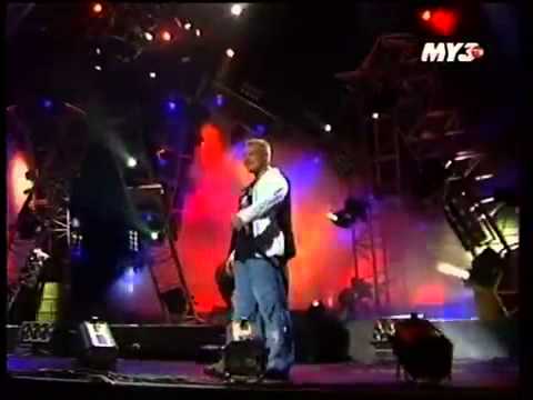 Видео: Руки вверх  Маленькие девочки