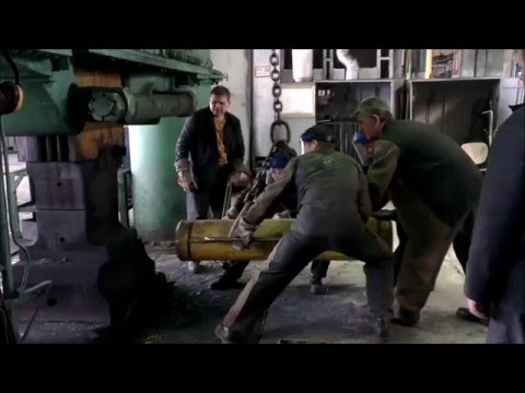 Видео: Трёхтонный молот. Ковка кольца. 3 x ton hammer - ring.