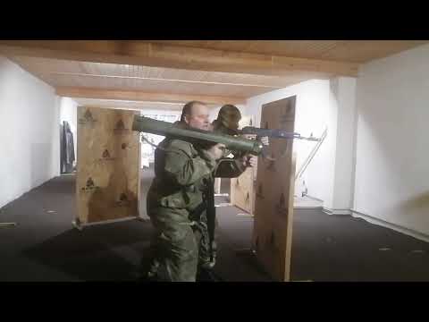 Видео: Как стрелять из РПГ из за укрытия