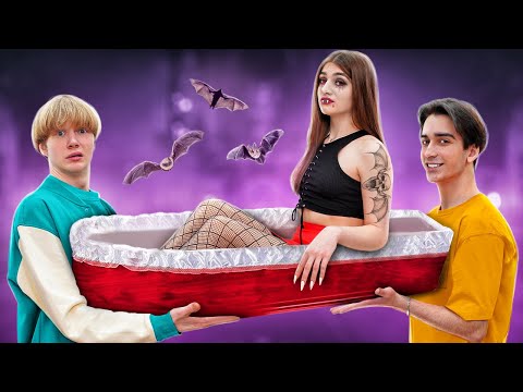 Видео: Моя Приемная Сестра Вампир! Я Влюбился В Вампиршу!