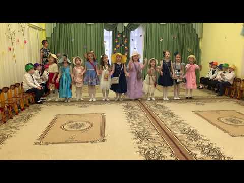 Видео: Песня "Я на мамочку похожей быть хочу"