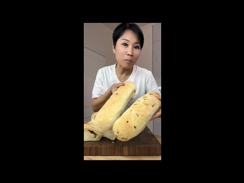 Видео: ❤️Луковые батоны = хруст снаружи нежность внутри👌#оченьвкусно #рецепты 