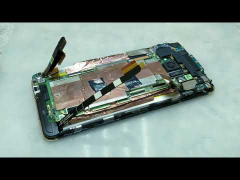 Видео: Ремонт телефона в США. Я В ШОКЕ.Кто так делает? Замена дисплея HTC ONE M7 (801e)