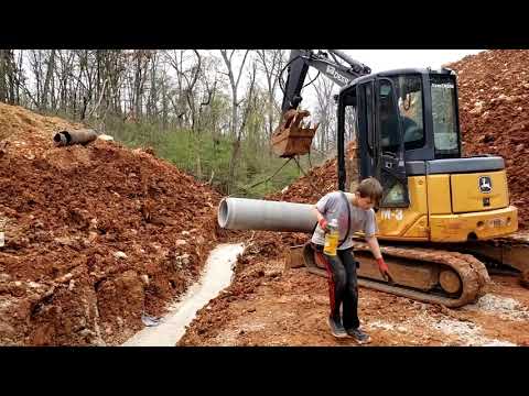 Видео: БАРСИК СДОХ! Новая труба. У нас опять зима!