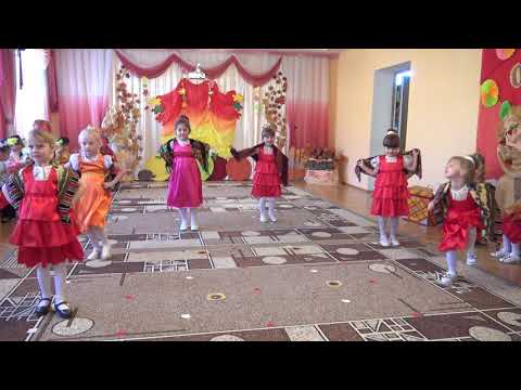 Видео: Танец с платками "Маков цвет" в детском саду (ст.гр. 5-6 лет)