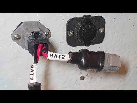 Видео: Адаптер DEUTSCH для зарядки двух батарей одновременно