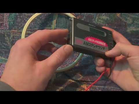 Видео: Sony SRF-M100 пытается выделить AM-стерео