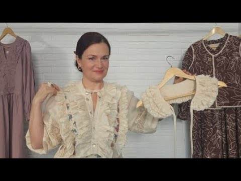 Видео: Одно платье и два воротничка