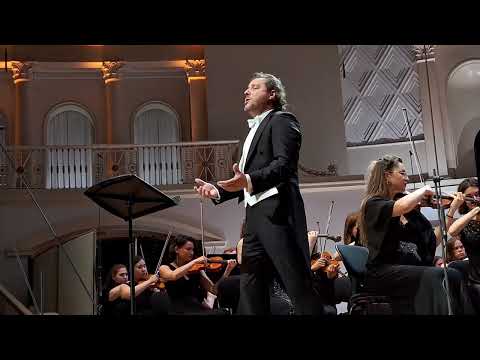 Видео: Дмитрий Корчак (тенор). Романс Неморино "Una furtiva lagrima".