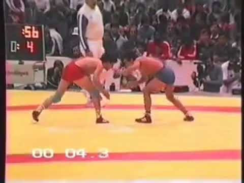 Видео: Чемпионат мира-1985 Будапешт Венгрия 52 кг финал:Валентин Йорданов (Болгария)-Минатула Даибов (СССР)