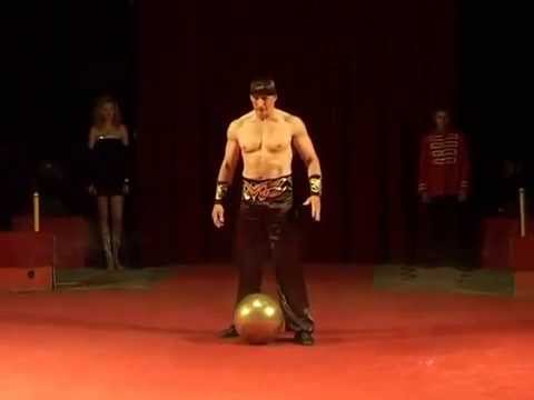 Видео: Силовой Жонглер А Халилов