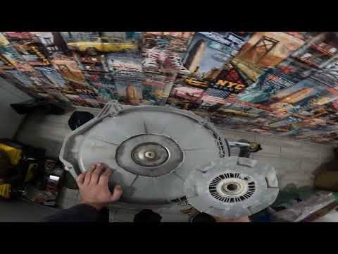 Видео: Замена фланцев на стиральной машине Electrolux,  вертикальной загрузки.