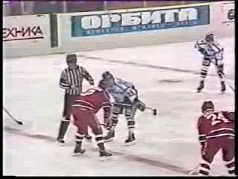 Видео: "Динамо" (Москва) - ЦСКА 1989-03-08 чемпионат СССР