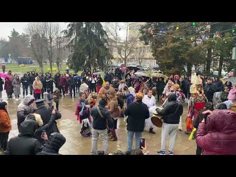 Видео: Ивановден Гулянци 2024