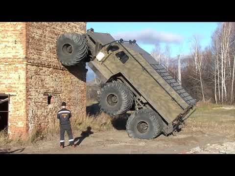 Видео: ВЕЗДЕХОД ХИЩНИК ЛЕЗЕТ НА СТЕНУ