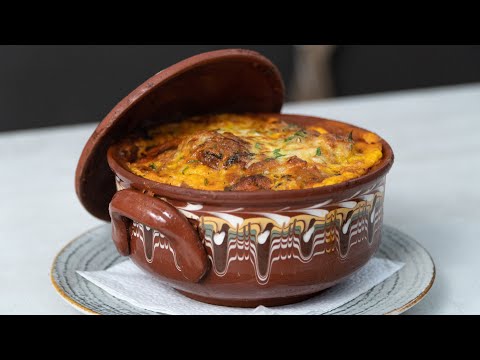 Видео: Вкусни Гювечета с Картофи и Наденица