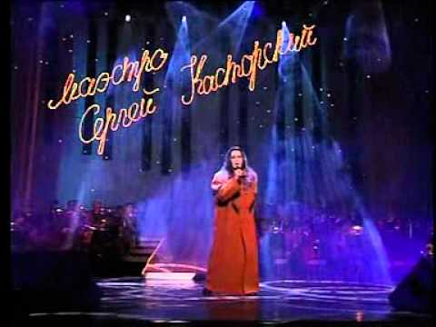 Видео: Следы на снегу