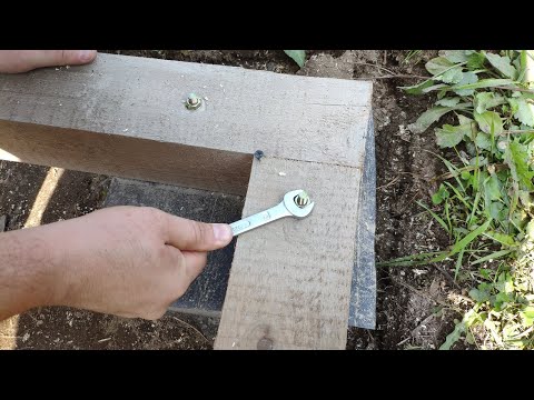Видео: Крепление нижней обвязки к фундаменту. Часть 3