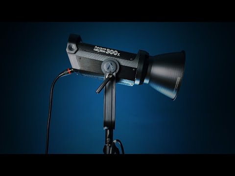 Видео: Обзор APUTURE LS300X. САМЫЙ КРУТОЙ СВЕТ ДЛЯ ВИДЕО!