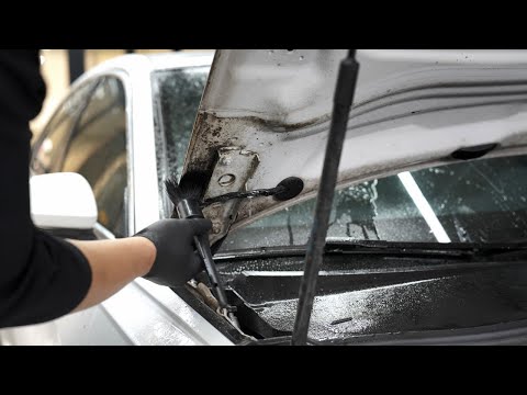 Видео: Полная мойка автомобиля Audi A6 со старыми масляными пятнами