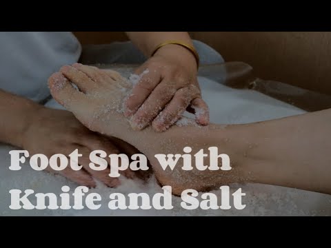 Видео: ASMR Спа для ног с ножом и солью | Непревзойденный опыт отшелушивания ног