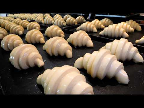 Видео: Удивительная эволюция круассана! Круассаны с клубникой и шоколадом, наполненные сливочным сыром