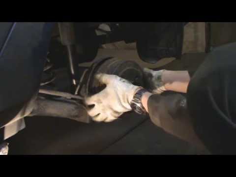 Видео: Renault Symbol Logan 1.4 8V. Замена заднего ступичного подшипника.