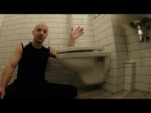 Видео: Почему унитаз на инсталляции проломил стену? Исправляю ошибку сантехника.