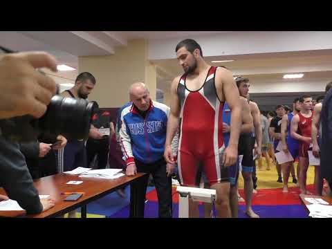Видео: Взвешивание борцов до 86 кг.