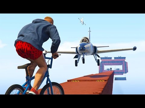 Видео: ЧУТЬ НЕ СБИЛ САМОЛЕТ НА СКОРОСТИ! (GTA 5 Смешные Моменты)