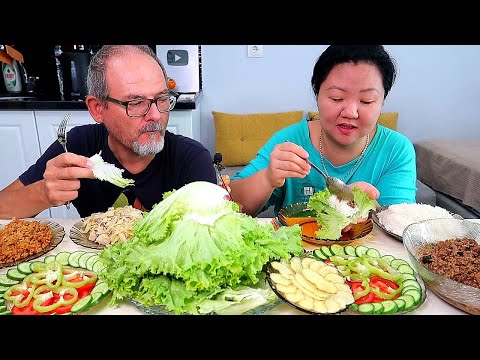 Видео: МУКБАНГ СЯМИ, ПЛОВ И ФЕТУЧИНИ