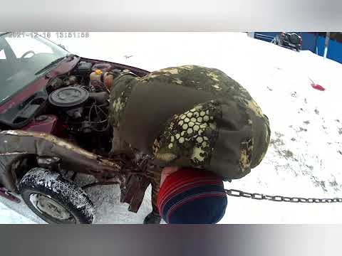 Видео: Вытягиваю переднее правое крыло и лонжерон без стапеля