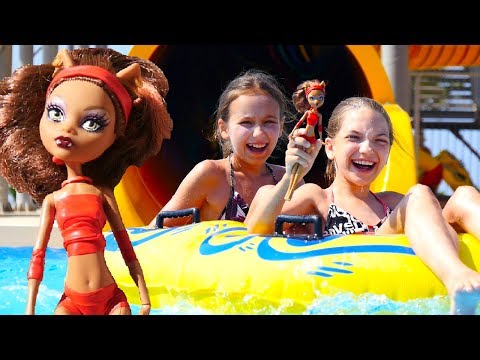 Видео: Монстер Хай в аквапарке - Развлечения онлайн