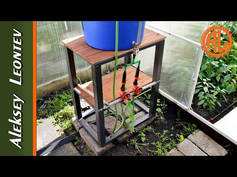 Видео: Обзор. Капельный полив "Жук" на две теплицы. Полив в теплице.