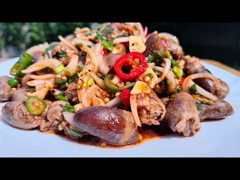 Видео: ВСЕ СЕРДЕЧКИ ЖАРЯТ — а Я МАРИНУЮ! Маринованные куриные сердечки по-корейски!