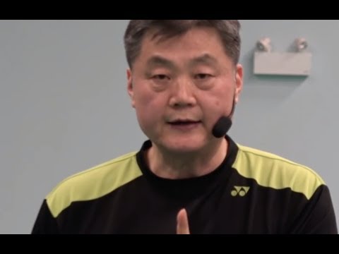 Видео: Курс 16. Урок 5. Какие виды плоских ударов можно с ним выполнять?