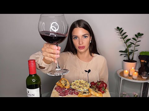 Видео: КВАРТИРА ИЛИ МАШИНА⁉️ ОТМЕЧАЕМ 30к 🥳 МУКБАНГ вино фуэт запеченный сыр MUKBANG wine cheese fuet