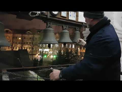 Видео: Николай Завьялов на колокольне Сретенского монастыря 17.11.2018