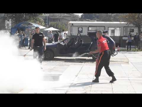 Видео: ДФ"Пловдив 112" демонстрация с пожарогасител