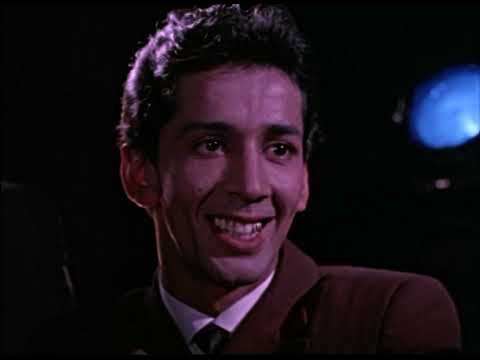 Видео: «Любит - не любит» - Режиссер Али Хамраев