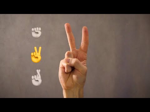 Видео: Развивающий танец для детей "Повторяй за #эмодзи"