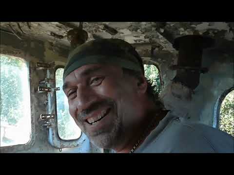 Видео: Буксир в болоте !! Как он туда попал?