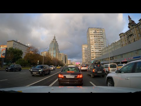 Видео: Осень в Москве. Из центра на окраину на машине