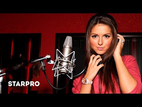 Видео: Нюша - Новый год