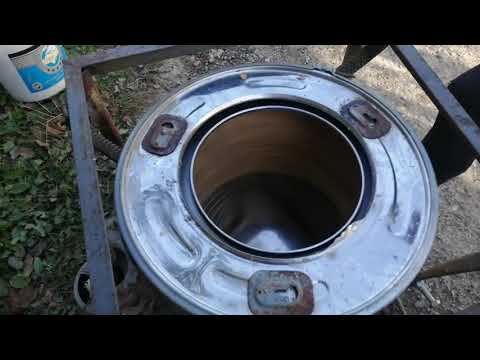 Видео: Как правильно и просто давить яблучний сок! Соковижималка! Як видушити яблучний сік! Лайфхак!