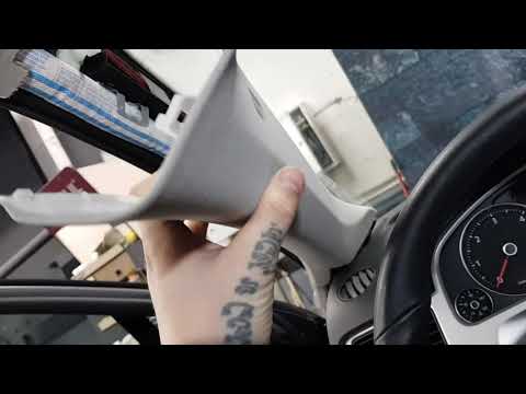 Видео: Как снять потолок на VW Tuareg NF.