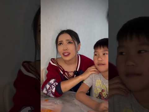 Видео: Хайртай найзуудтайгаа Банана зайрмагаа хамт идээрэй🥰