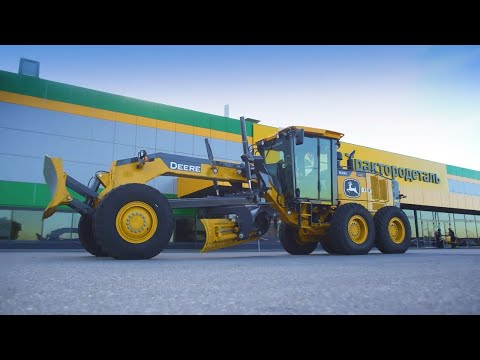 Видео: Грейдер John Deere 622G. Новинка 2021 года