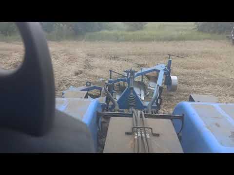 Видео: Пашем. плуг Пску-5. 3 метра захват.  Т 150 .